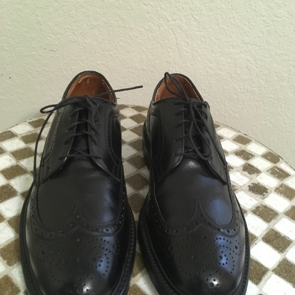 BLACK CUSTOM WING TIP BUSINESS SHOES 8.5 D main image 5